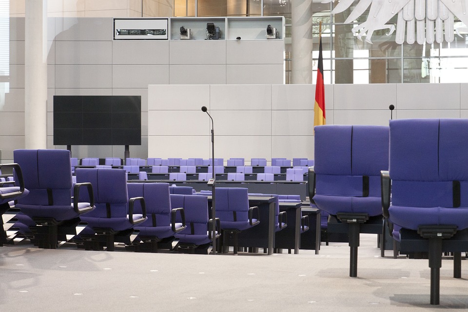 Paukenschlag nach Merz-Wahlflaute: Neuwahlen im Bundestag?