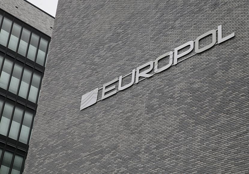 Europaweite Razzia gegen Callcenter-Betrüger