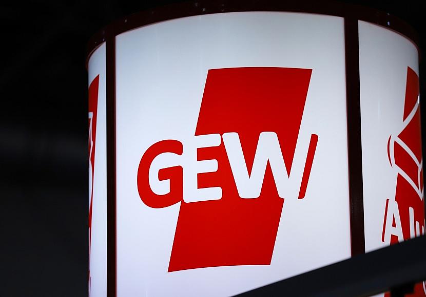 GEW fordert Prien und Bär zur Kooperation auf