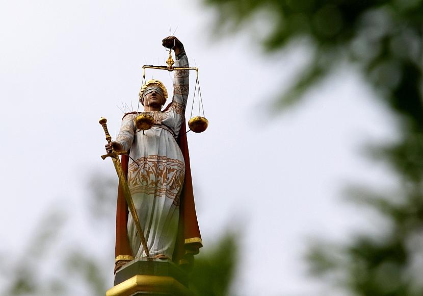 Frankfurter Gericht verurteilt syrischen Arzt zu lebenslanger Haft