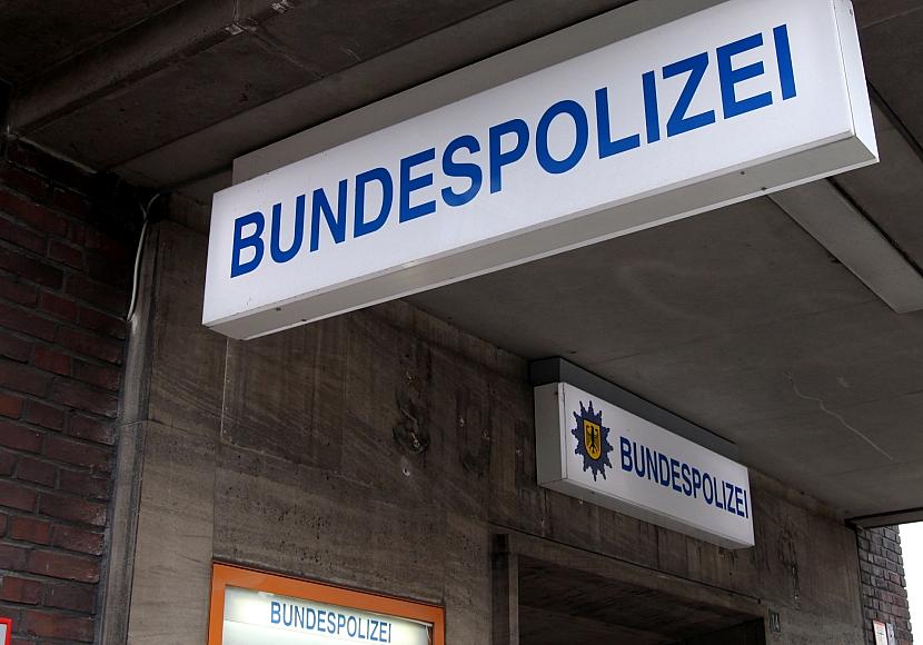 Bericht: Drohnen spähen Patrouillenschiff der Bundespolizei aus