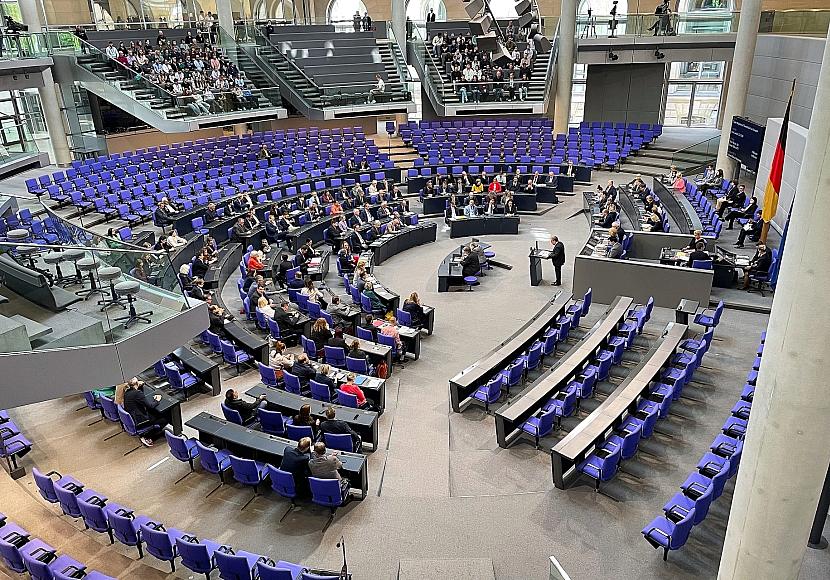Koalition verteidigt geplante Diätenerhöhung