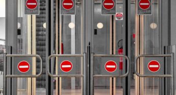 Entsetzen bei Passagieren: Hunderte Flüge von und nach Deutschland gestrichen