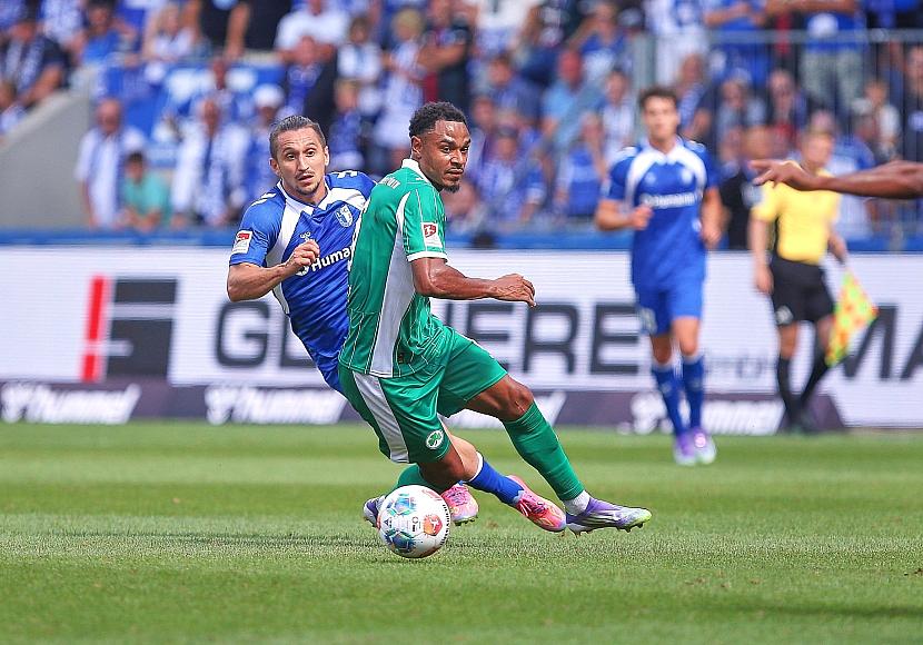 2. Bundesliga: Fürth schlägt Magdeburg in torreicher Partie