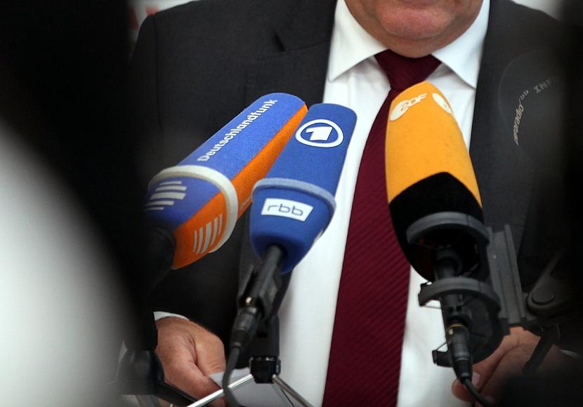 Medien fordern von Merz Protest gegen US-Visa-Pläne