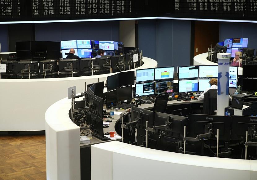 Dax weiter im Plus – Anleger hoffen auf Stabilisierung des Markts