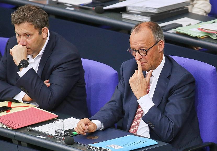 Insa: Schwarz-Rot fällt auf neuen Tiefststand