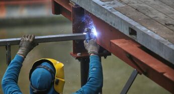 Ökonom plädiert für zehn Prozent Mehrarbeit ohne Lohnausgleich