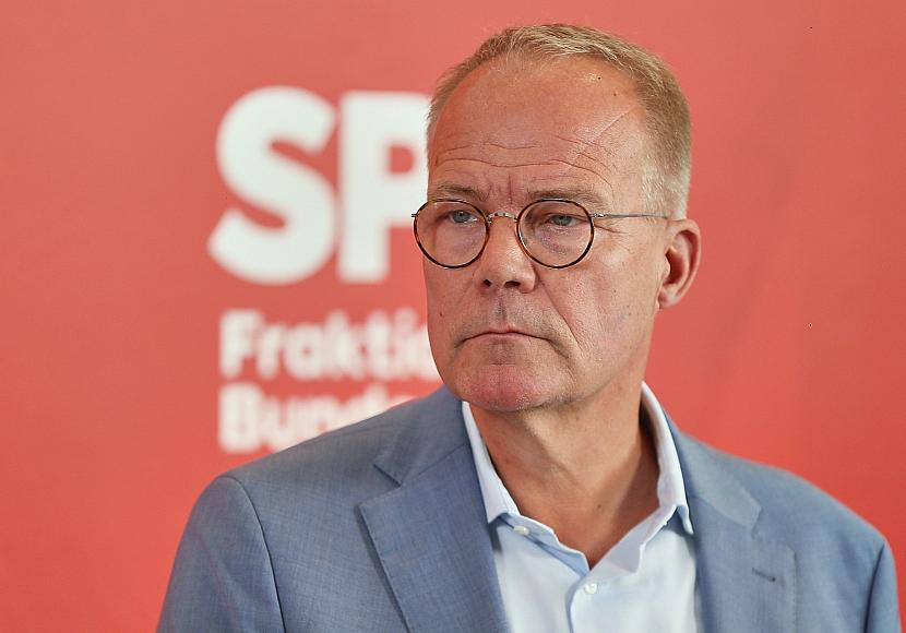 Miersch warnt vor Planungsunsicherheit durch Verbrenner-Debatte