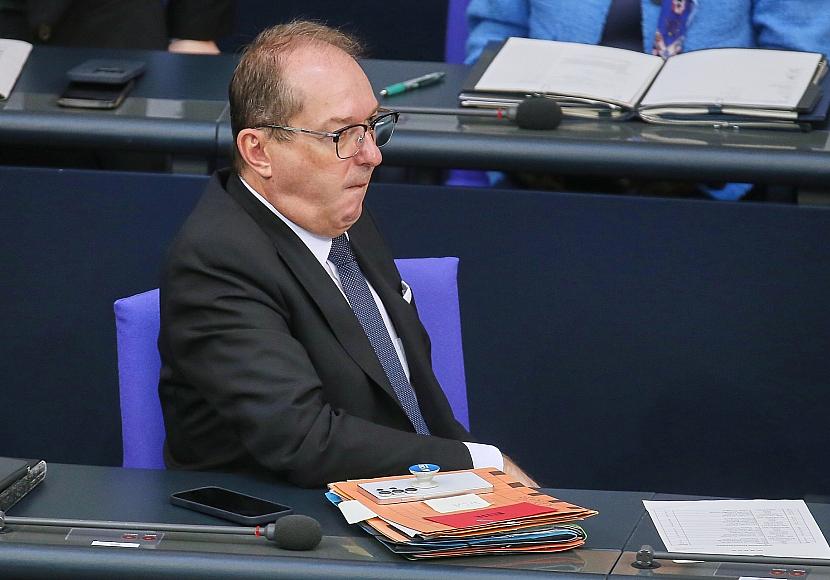 Grüne von Dobrindt-Plänen für Drohnenabwehr „amüsiert“