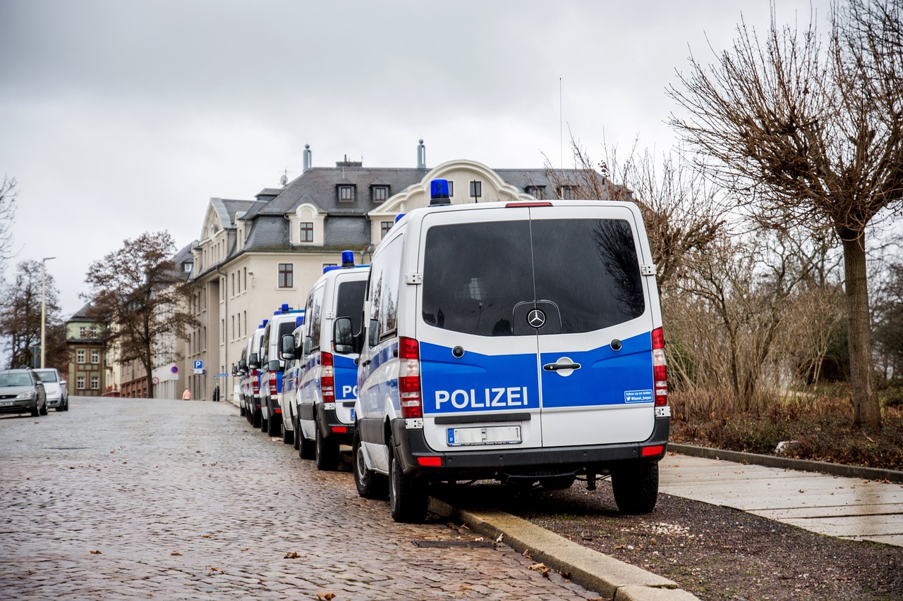 18-Jähriger tötet 12-Jährigen mitten auf deutschem Supermarktparkplatz
