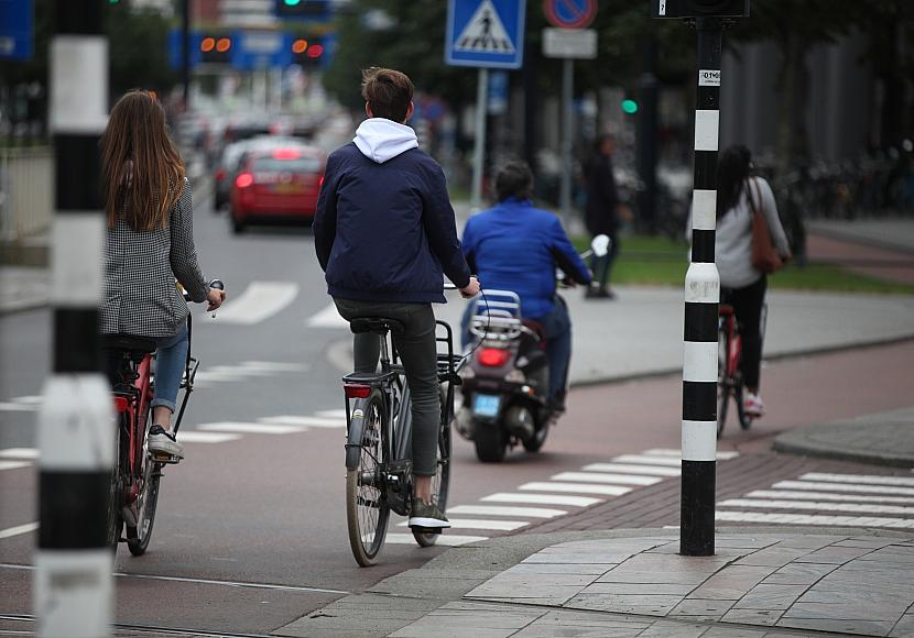 Scharping will Helmpflicht für Fahrradfahrer