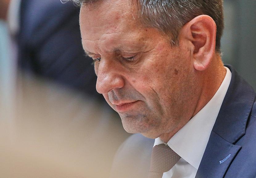 Lies kritisiert Abhängigkeit von China bei Batterieproduktion