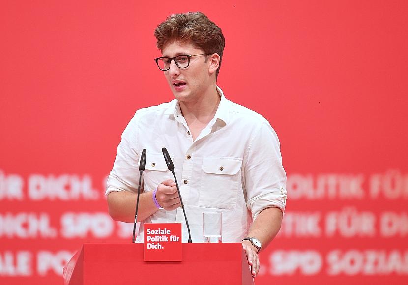 Jusos kritisieren Streit über Wehrdienst als „Bruchlandung“