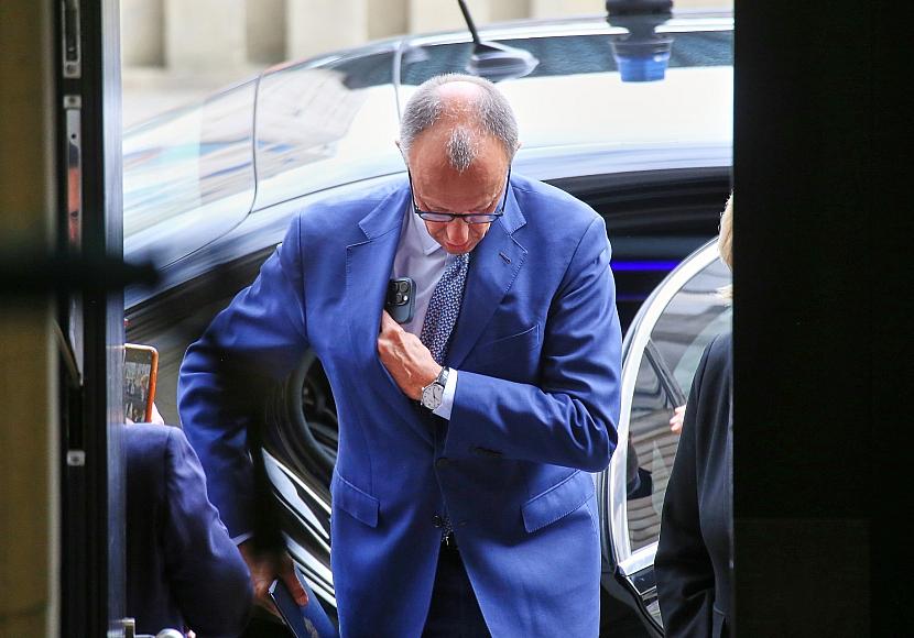 Merz telefoniert mit Netanjahu