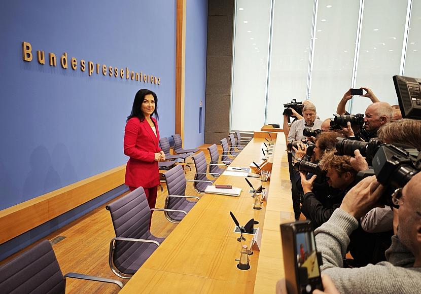 Regierung erwartet leichte Konjunkturerholung durch Binnennachfrage