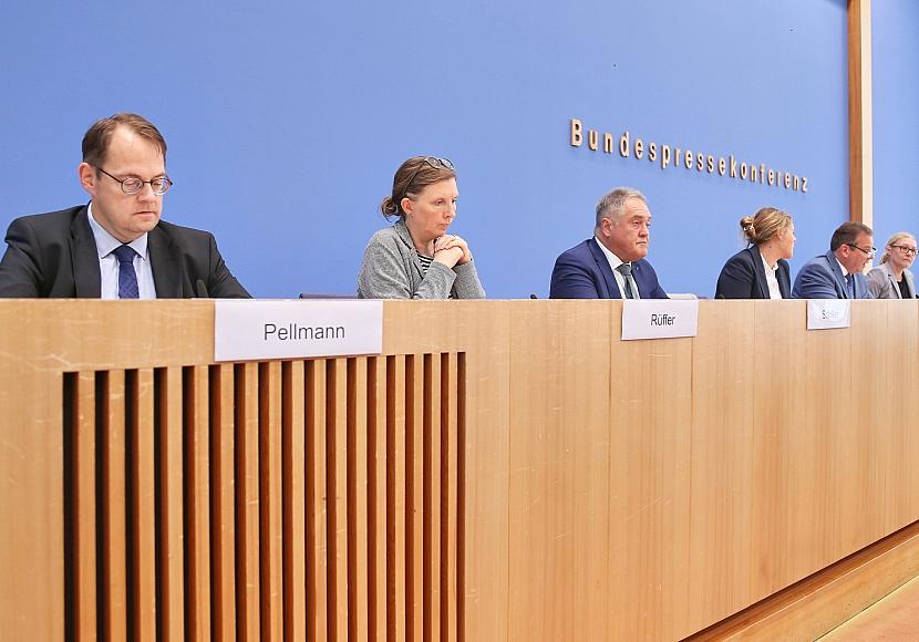 Keine einheitliche Linie zu Volksabstimmungen im Petitionsausschuss