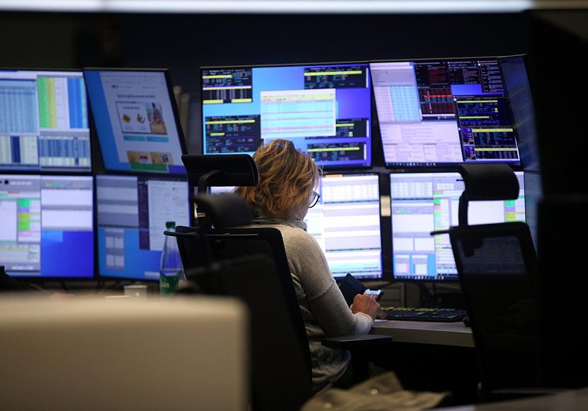 Dax zum Wochenende leicht im Minus