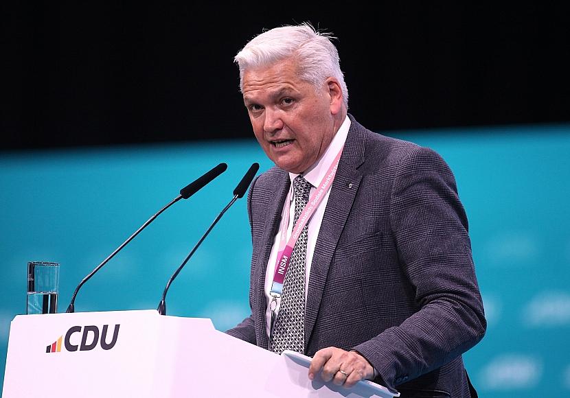 Chef der Senioren-Union kann Sorgen der Jungen nachvollziehen