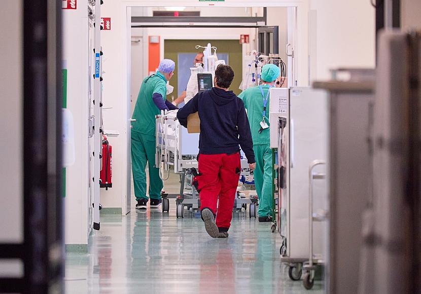 Sachsens Innenminister fordert Debatte über Zivildienst