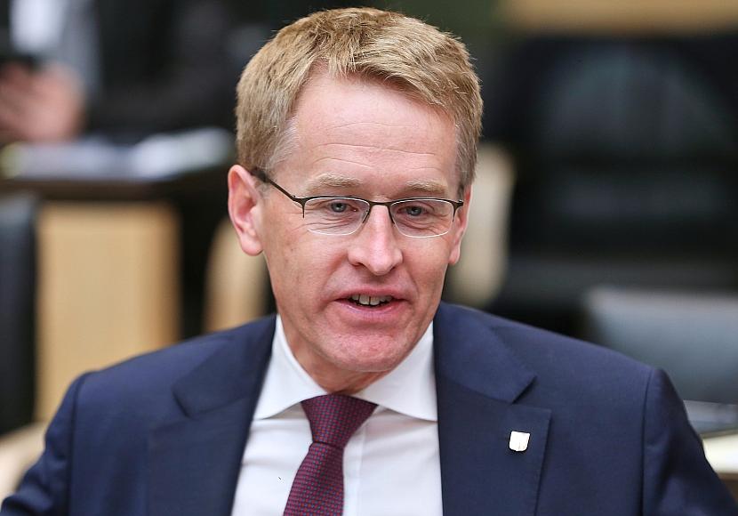 Günther spricht sich gegen Volksbefragung über Wehrdienst aus