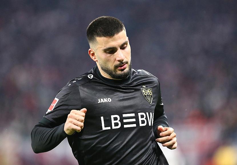 1. Bundesliga: Stuttgart dreht Spiel gegen Augsburg spät