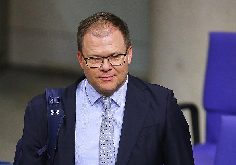 Schneider will Klimaschutz „ohne erhobenen Zeigefinger“