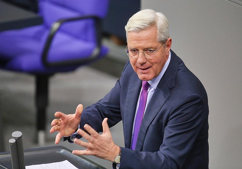 Röttgen: Europa muss Ukraine ohne US-Unterstützung helfen