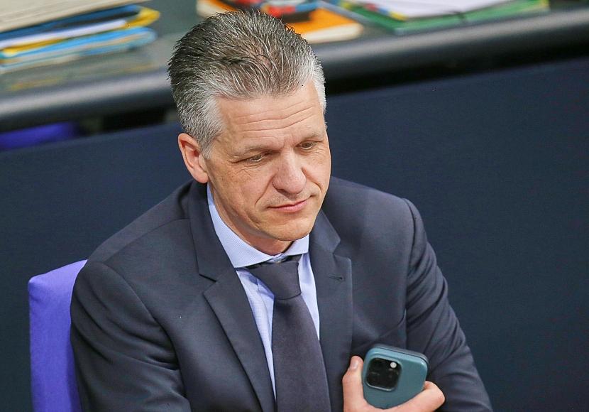 Frei ruft Junge Gruppe zu verantwortungsvollem Vorgehen auf