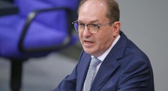 Dobrindt erwartet Hinwendung der AfD-Jugend zum Extremismus