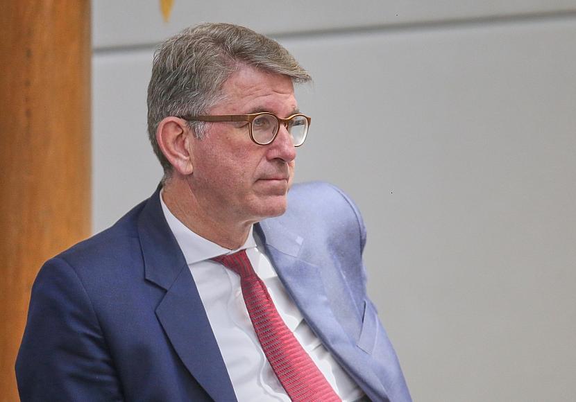 Söder geht in Gipfel-Affäre auf Distanz zu Weimer