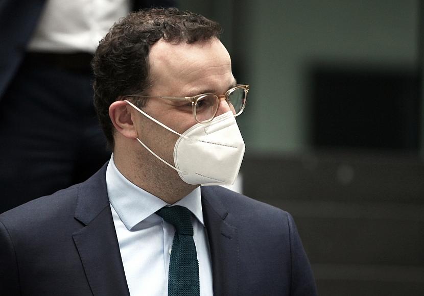 Spahn verteidigt Maskenbeschaffung in Enquete-Kommission