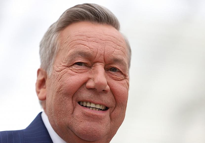 Depeche Mode an Spitze der Album-Charts – Roland Kaiser auf Platz 3