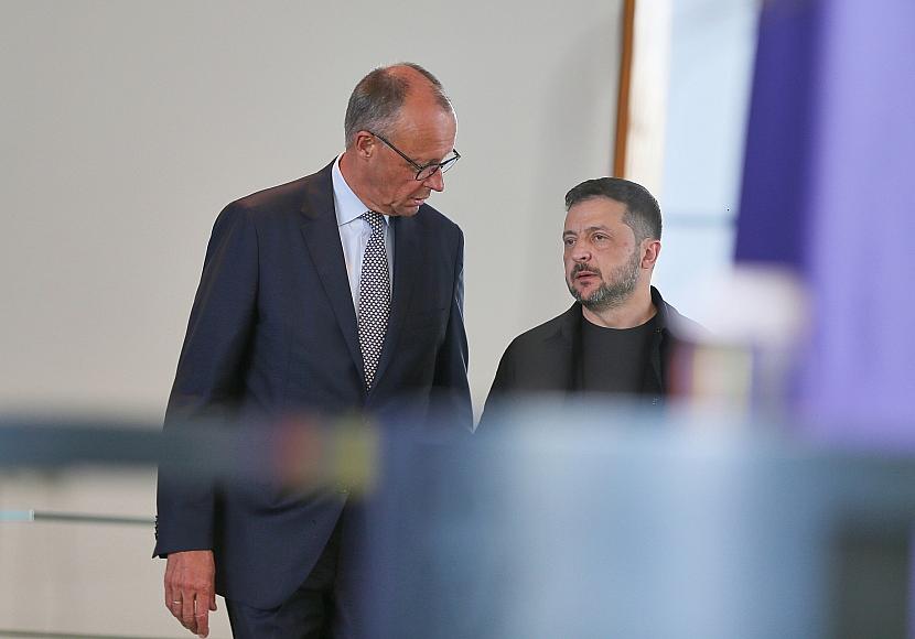 Merz empfängt Selenskyj und andere Regierungschefs am Montag