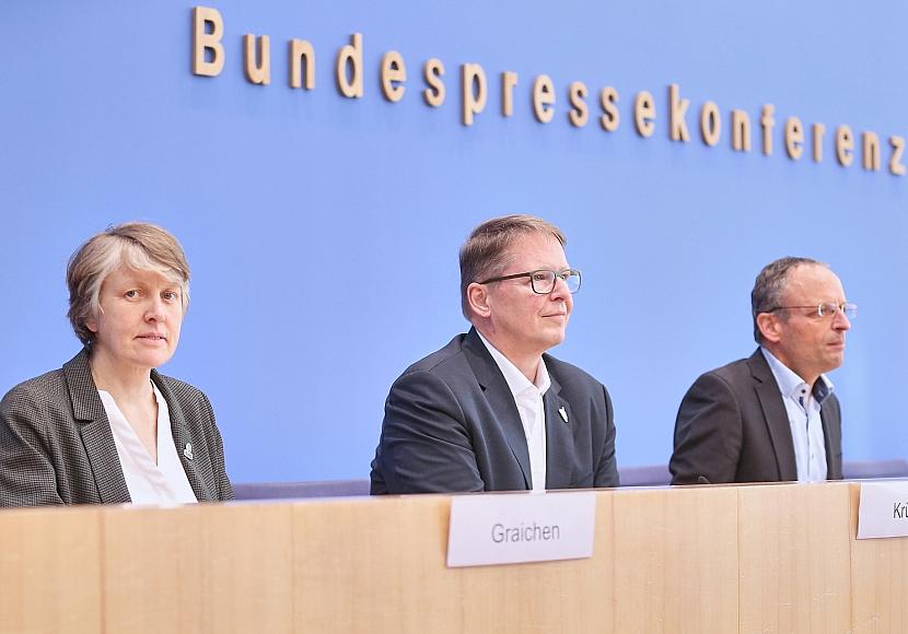 Verbände schließen Klage gegen neues Infrastrukturgesetz nicht aus