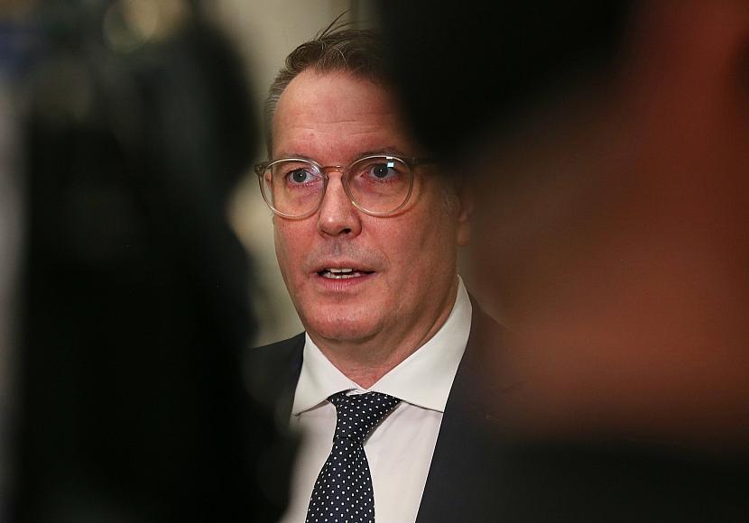 Schweitzer verlangt Steuersenkungen „so schnell wie möglich“