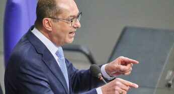 Dobrindt will nach Cyberangriffen künftig „zurückschlagen“