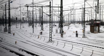 Schnieder: Bahn wird Umgang mit Wintereinbruch analysieren