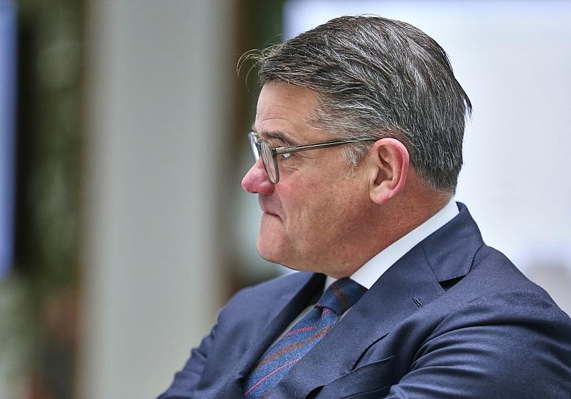 Rhein stellt sich gegen Forderungen von CDU-Wirtschaftsflügeln