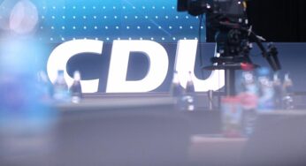 CDU-Politiker bringt Anti-SPD-Antrag bei Parteitag ein