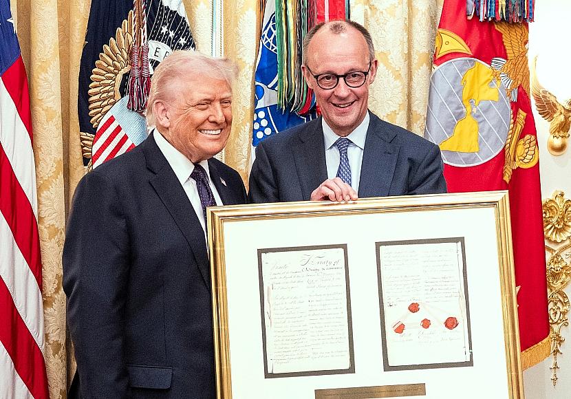 Trump bekommt von Merz Kopie von Handelsvertrag mit Preußen