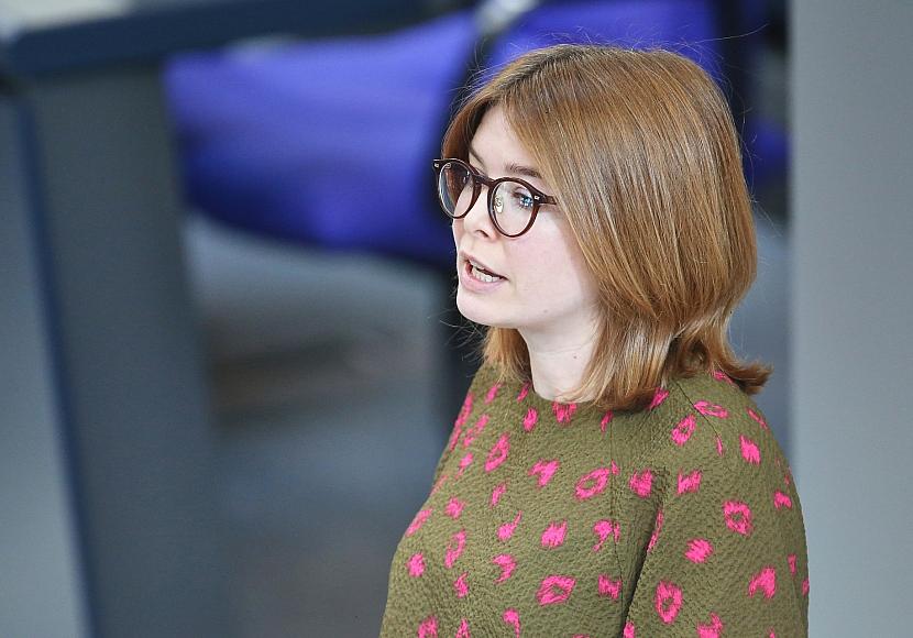 Grüne kritisieren Prien für „Demokratie leben“-Reform scharf