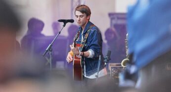 Clueso auf Platz eins der Album-Charts