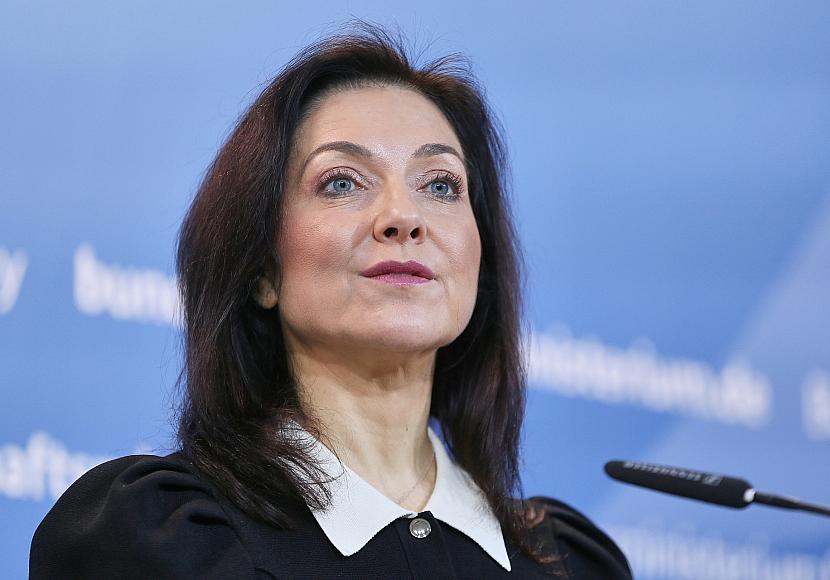 Wirtschaftsministerium: Reiche rüttelt nicht an Klimazielen