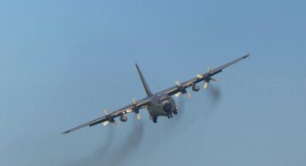 Viele Tote und Verletzte: Verheerender Flugzeugabsturz auf stark befahrener Straße