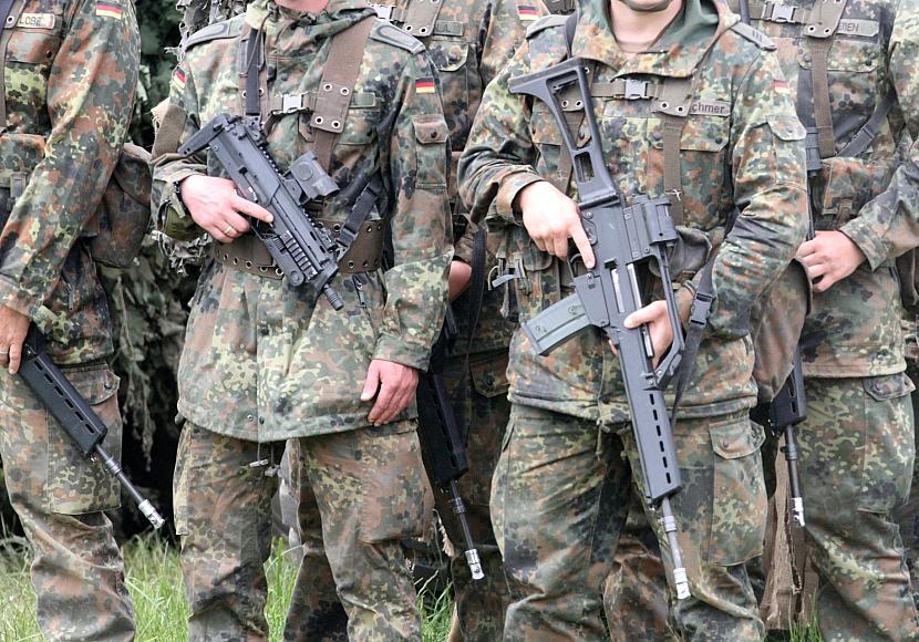Studie: Bundeswehr noch lange von Waffenimporten abhängig