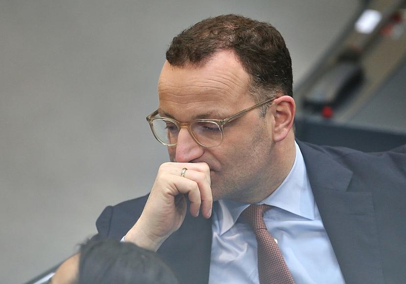 Spahn stellt nach Tankrabatt weitere Maßnahmen in Aussicht