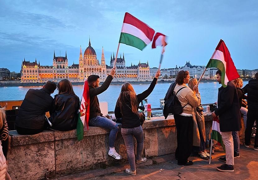 Weber sieht Wahl in Ungarn als Signal gegen Europas Rechtspopulisten