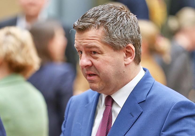 Schulze fordert mehr Druck auf Bürgergeldempfänger