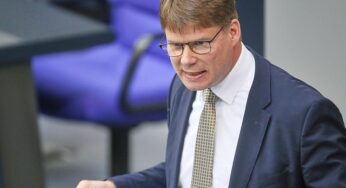 Bericht: AfD-Abgeordnete planen Reise zu Putin-Forum